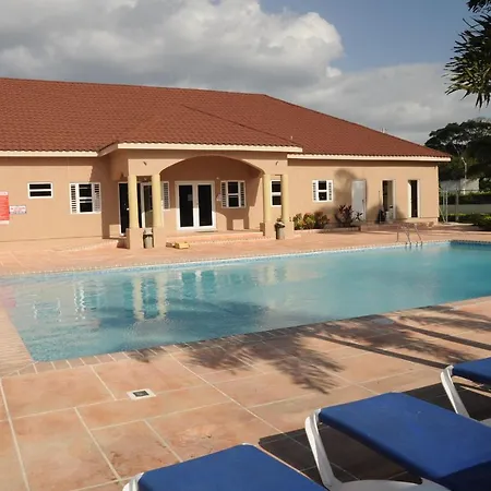 Ochi Rios Drax Hall 3 Bed Sleeps 7 Exquisitely Fully Furnished Accommodations