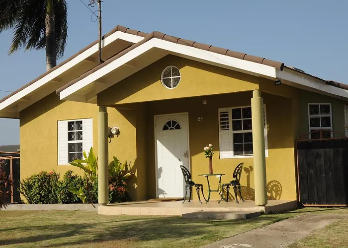 Ochi Rios Drax Hall 3 Bed Sleeps 7 Exquisitely Fully Furnished Ocho Rios