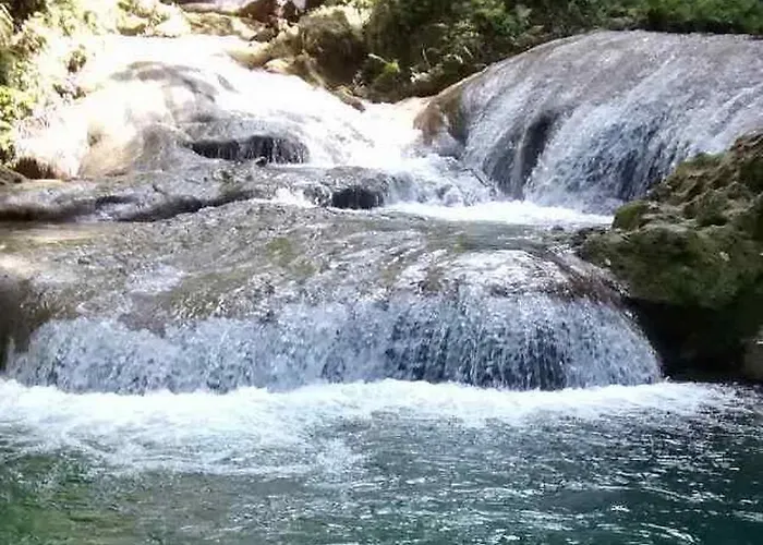 Ochi Rios Drax Hall 3 Bed Sleeps 7 Exquisitely Fully Furnished *