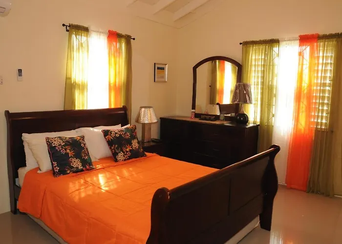 Ochi Rios Drax Hall 3 Bed Sleeps 7 Exquisitely Fully Furnished Villa
