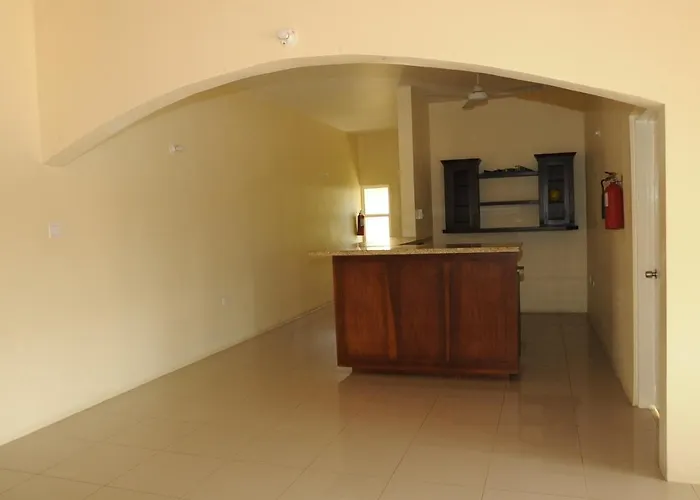 Ochi Rios Drax Hall 3 Bed Sleeps 7 Exquisitely Fully Furnished *